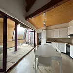 Third Floor Lejlighed *